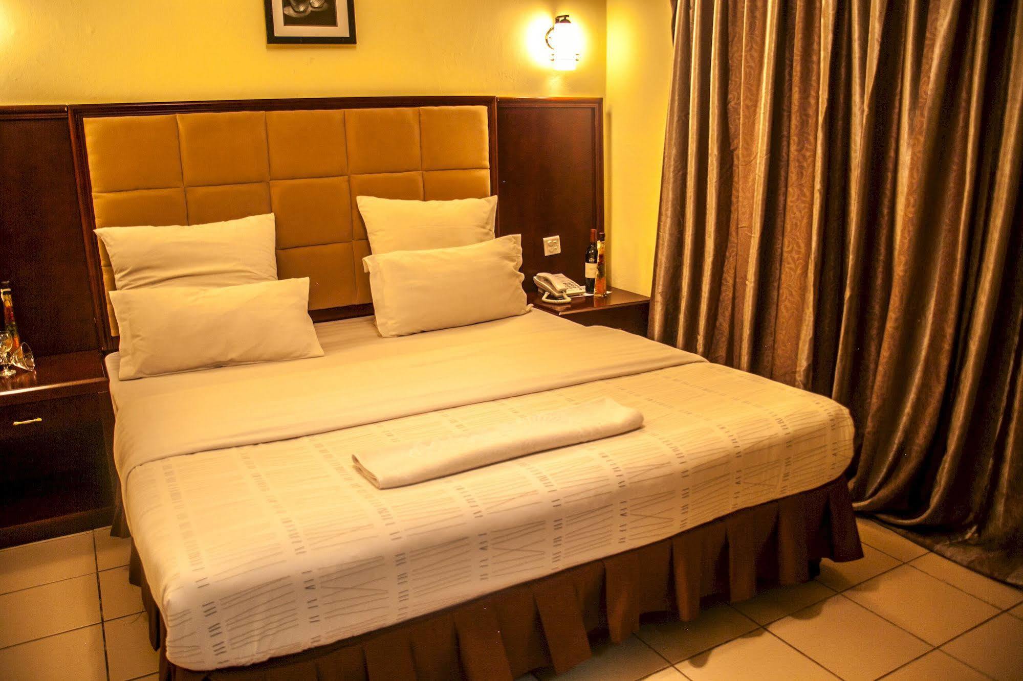 Mika Convention Center Hotel Lusaka Exterior photo